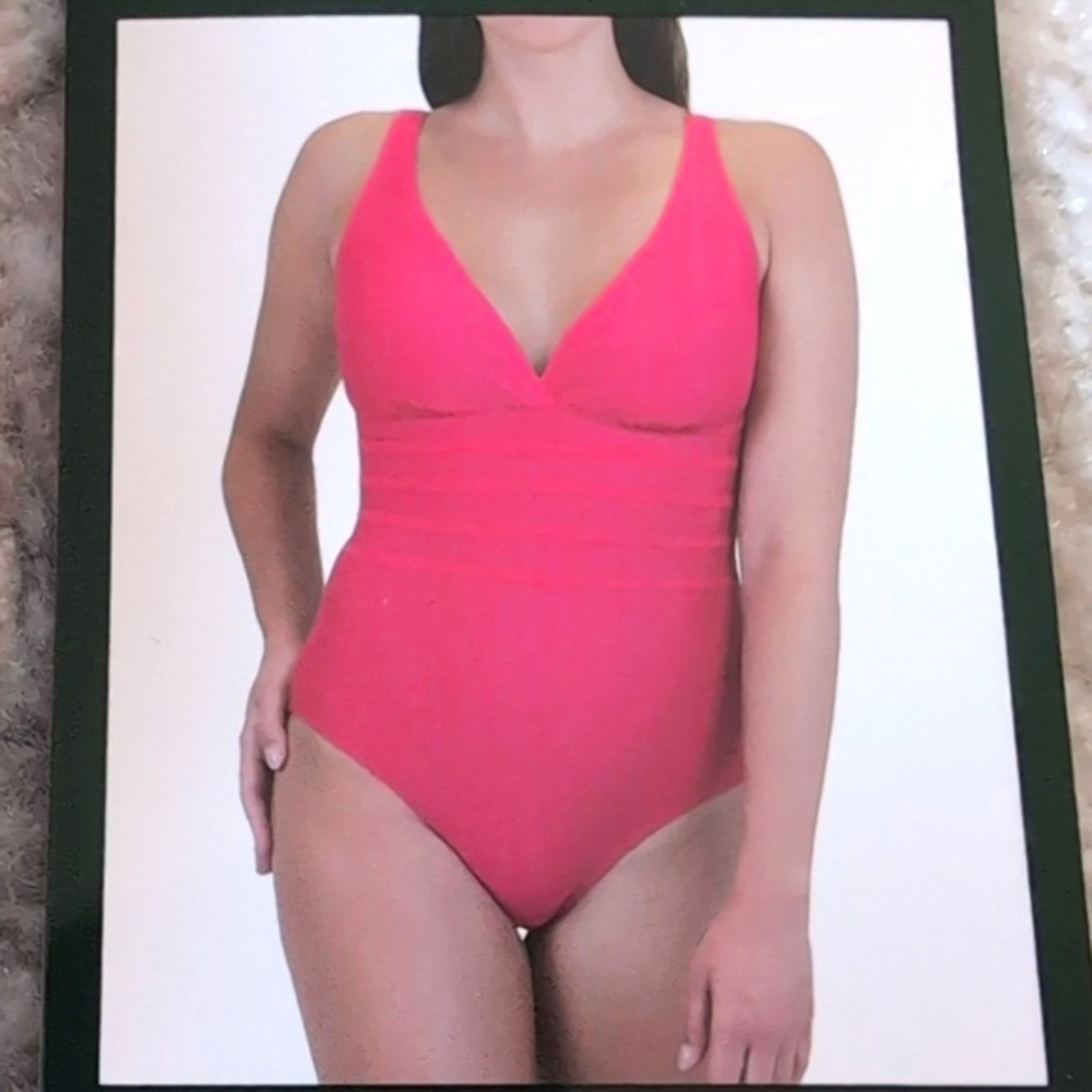 Sz 8: 🩷 ROOTS swimsuit